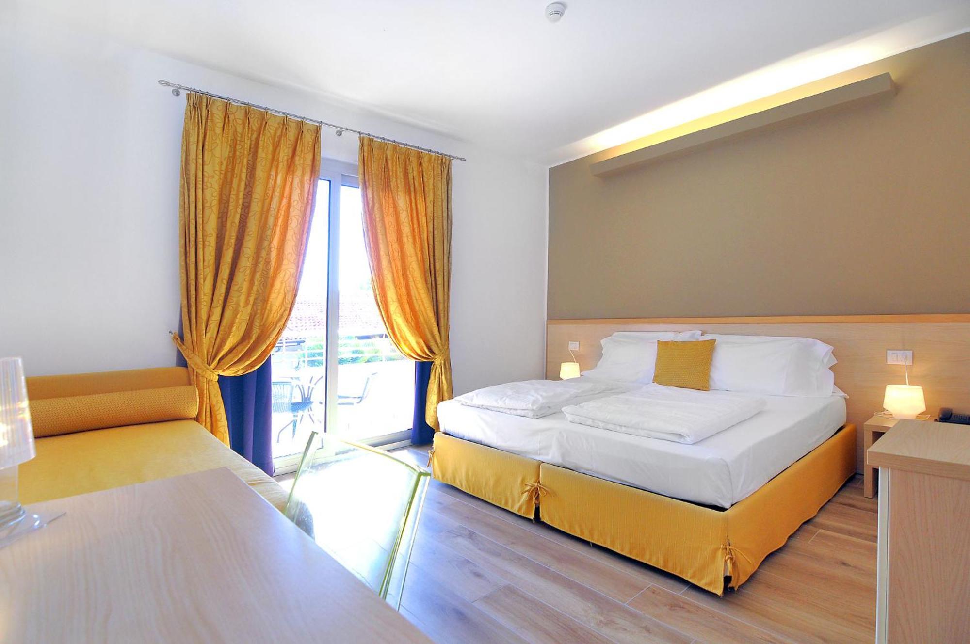 קאורלה Eco Hotel Cleofe מראה חיצוני תמונה